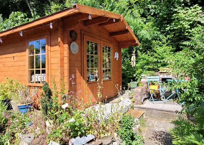 Tan Y Coed\'S Rosemary Cabin